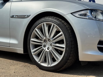 Used Jaguar XJ 2012 for sale - 75600065: Photo