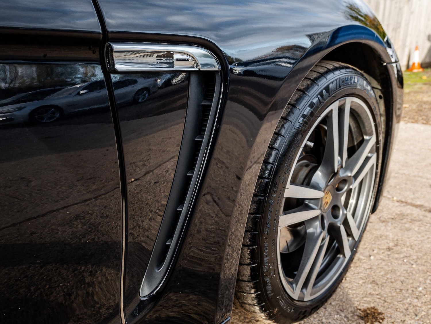 Used Porsche Panamera 2011 for sale - 76336859: Photo 10