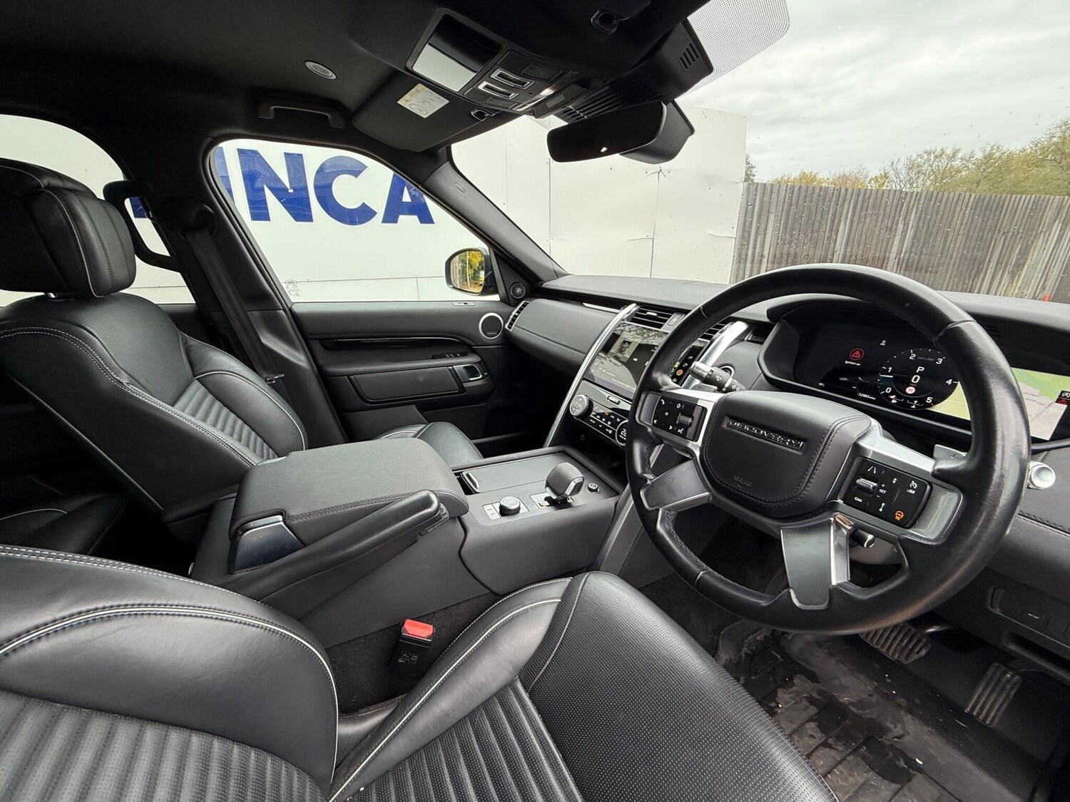 Used Land Rover Discovery 2021 for sale - 76360093: Photo 10