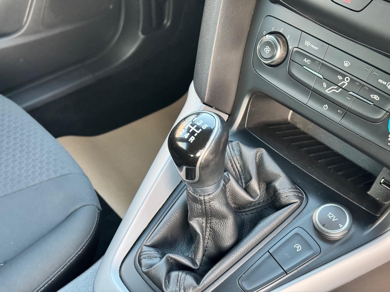 Used Ford Focus 2016 for sale - 77074938: Photo 9