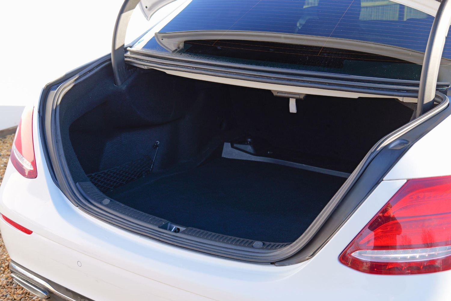 Used Mercedes-Benz E Class 2016 for sale - 76913968: Photo 32