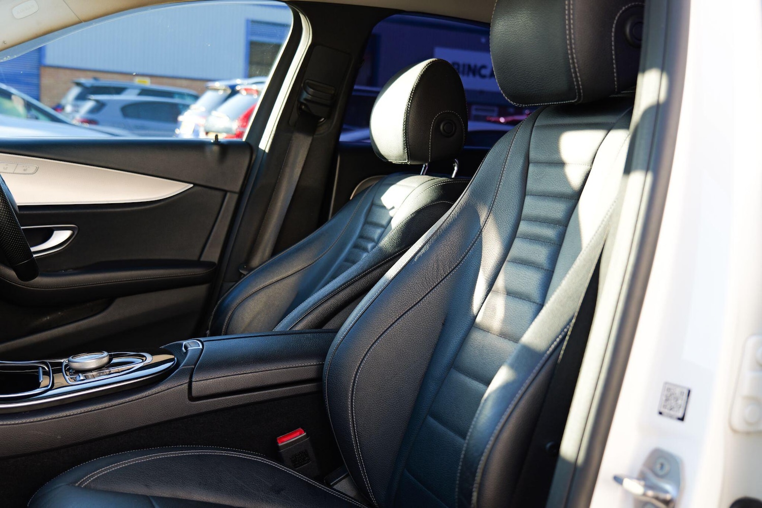 Used Mercedes-Benz E Class 2016 for sale - 76913968: Photo 34