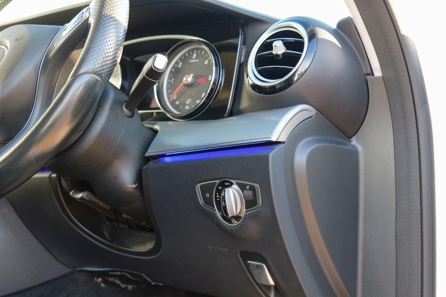 Used Mercedes-Benz E Class 2016 for sale - 76913968: Photo 40