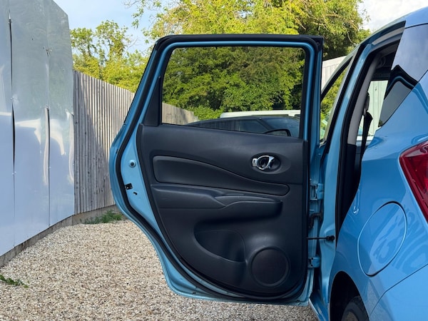 Used Nissan Note 2015 for sale - 74810447: Photo 41