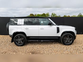 Used Land Rover Defender 110 2022 for sale - 79794437: Photo