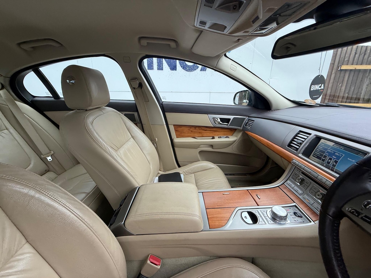 Used Jaguar XF 2010 for sale - 77940512: Photo 11