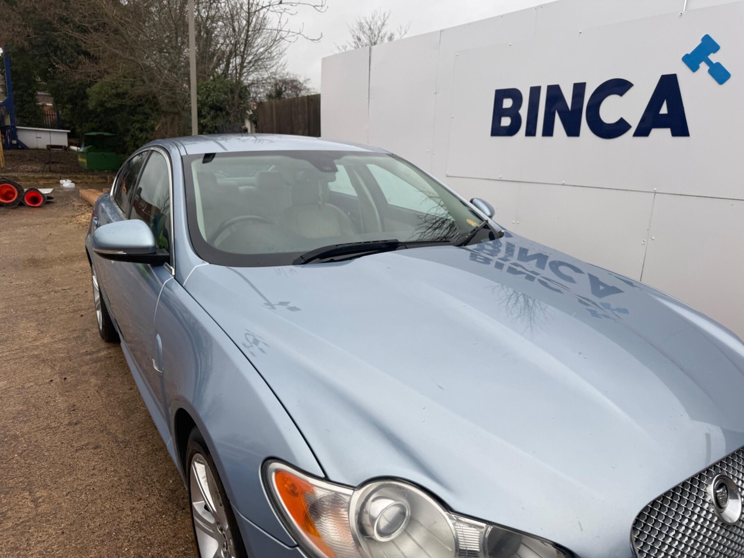 Used Jaguar XF 2010 for sale - 77940512: Photo 2