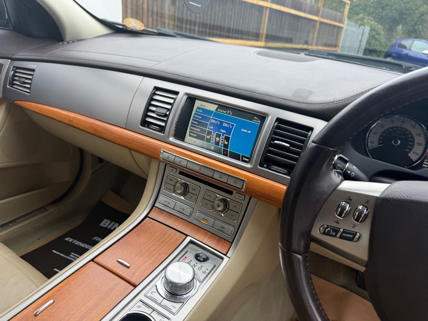 Used Jaguar XF 2010 for sale - 77940512: Photo 9