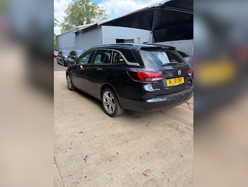 Used Vauxhall Astra 2018 for sale - 78922059: Photo