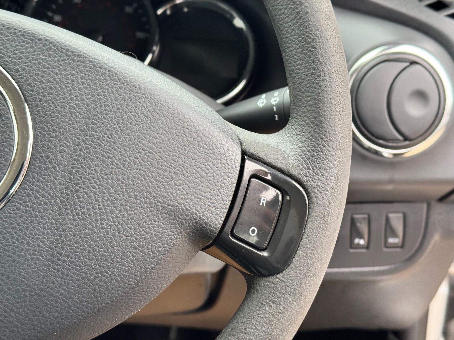 Used Dacia Sandero Stepway 2016 for sale - 76994036: Photo 19