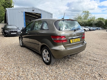 Used Mercedes-Benz B Class 2010 for sale - 78548657: Photo