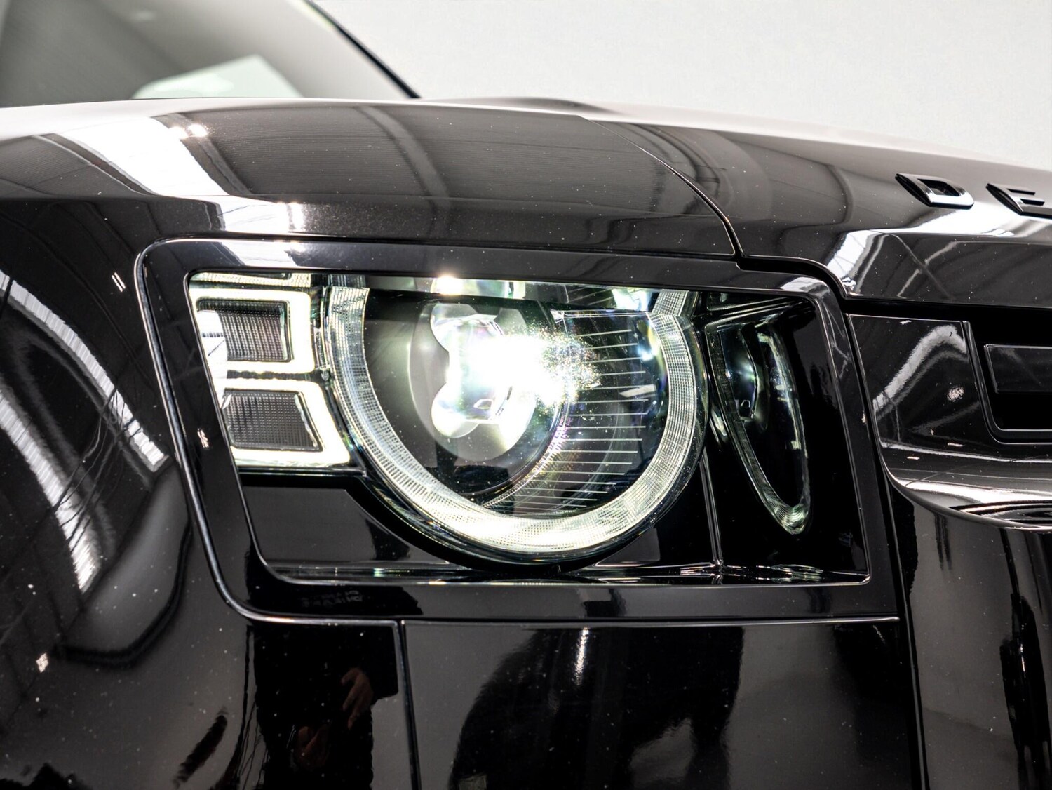 Used Land Rover Defender 2021 for sale - 76549200: Photo 18