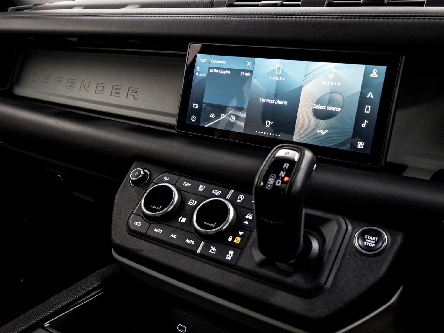 Used Land Rover Defender 2021 for sale - 76549200: Photo 35