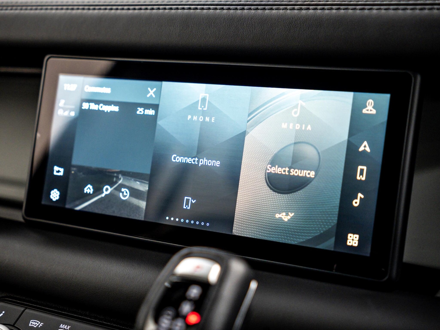 Used Land Rover Defender 2021 for sale - 76549200: Photo 38