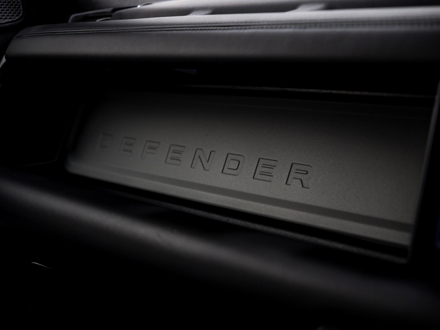 Used Land Rover Defender 2021 for sale - 76549200: Photo 40