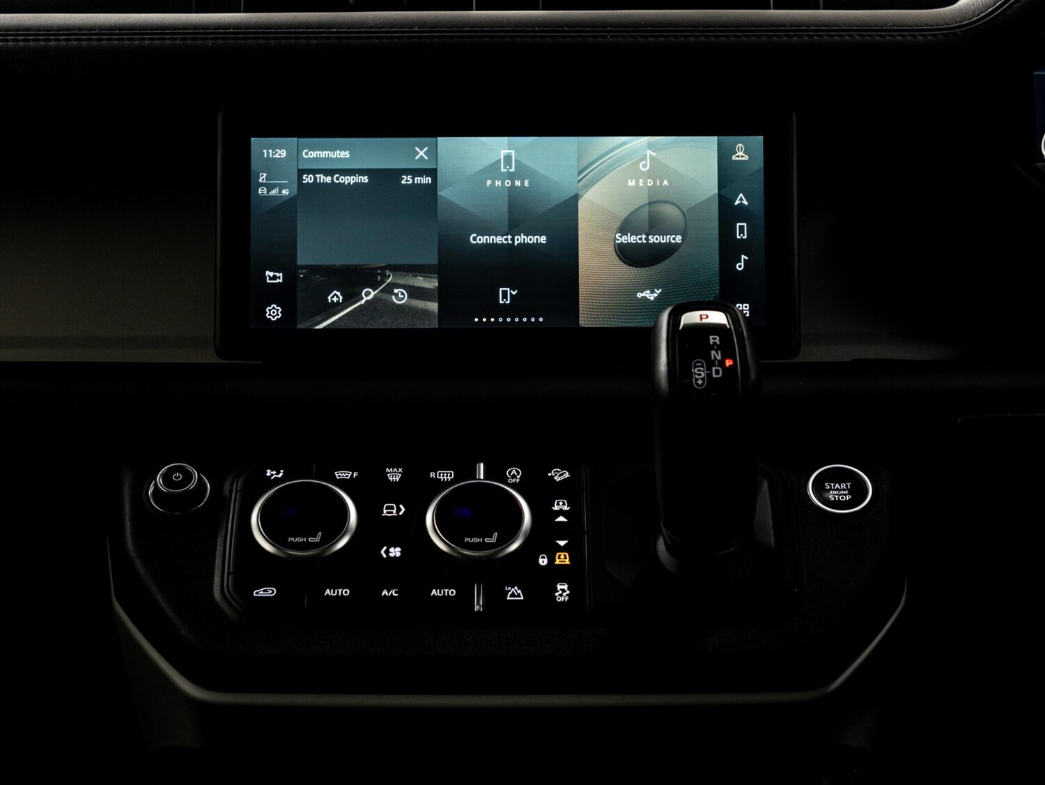 Used Land Rover Defender 2021 for sale - 76549200: Photo 46