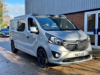 Used Vauxhall Vivaro 2017 for sale - 77230661: Photo