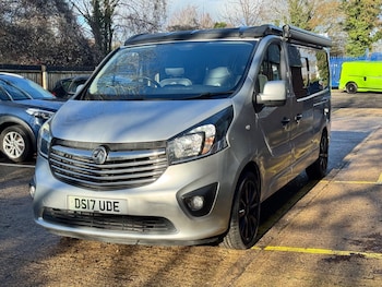 Used Vauxhall Vivaro 2017 for sale - 77230661: Photo