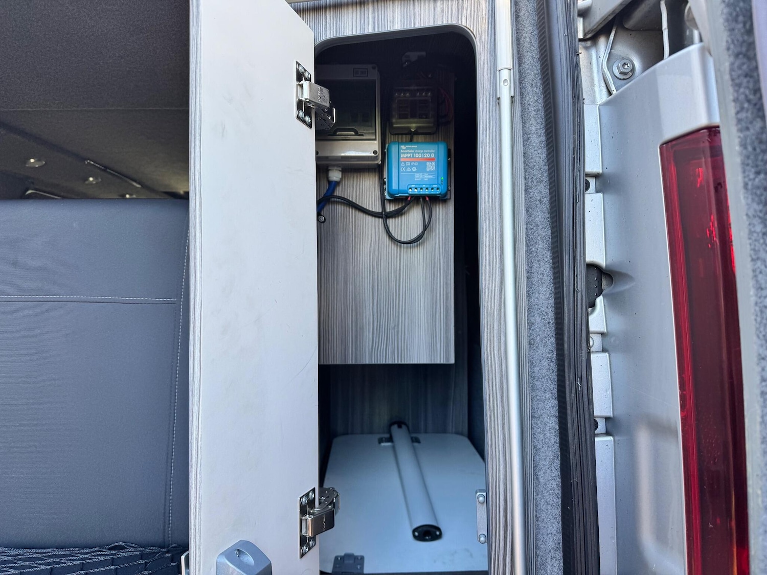 Used Vauxhall Vivaro 2017 for sale - 77230661: Photo 8