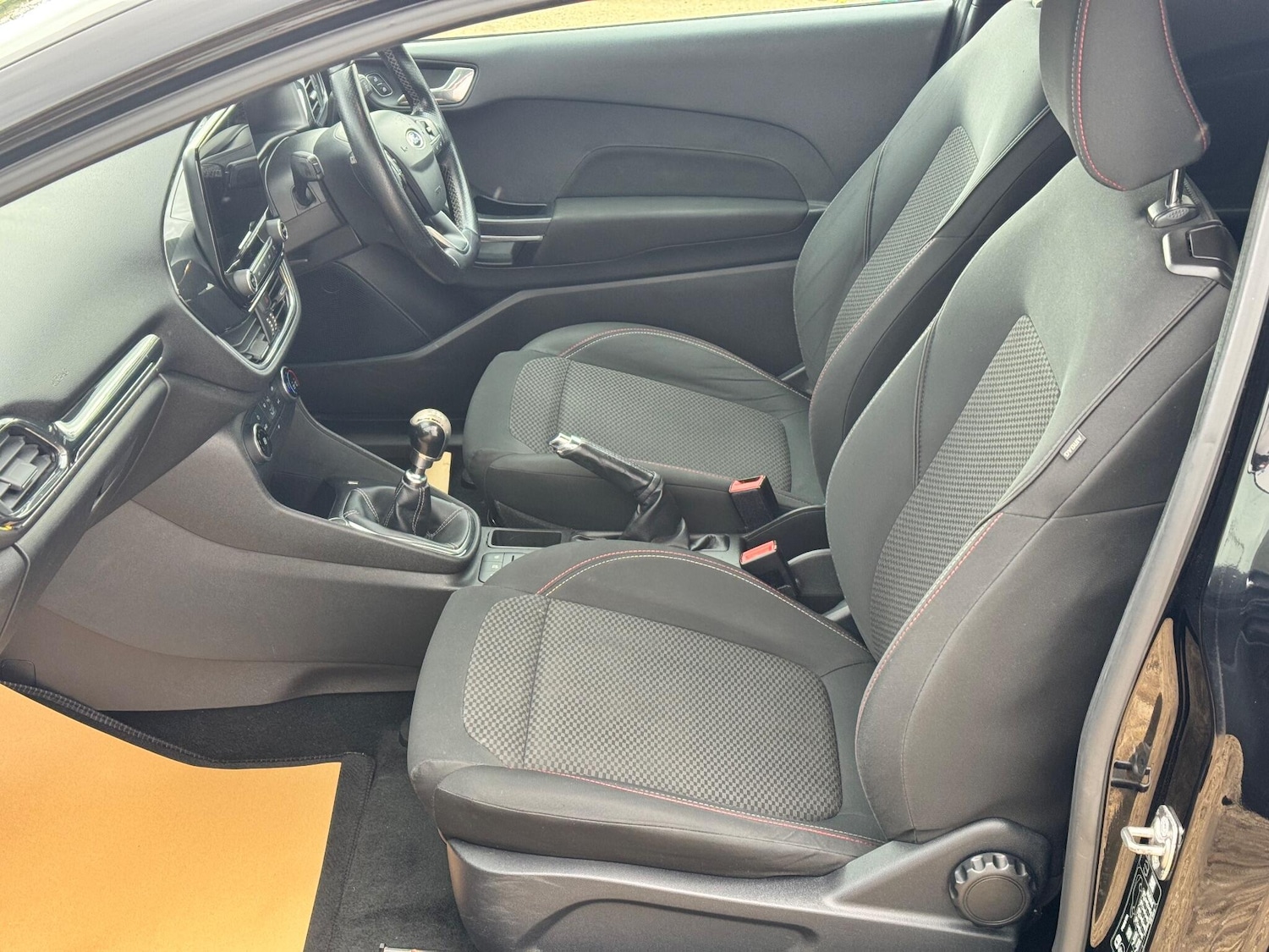 Used Ford Fiesta 2018 for sale - 76370868: Photo 28