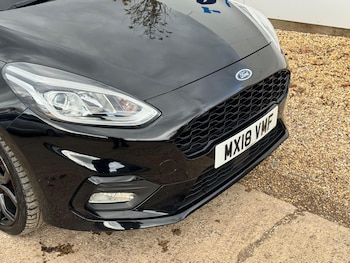 Used Ford Fiesta 2018 for sale - 76370868: Photo