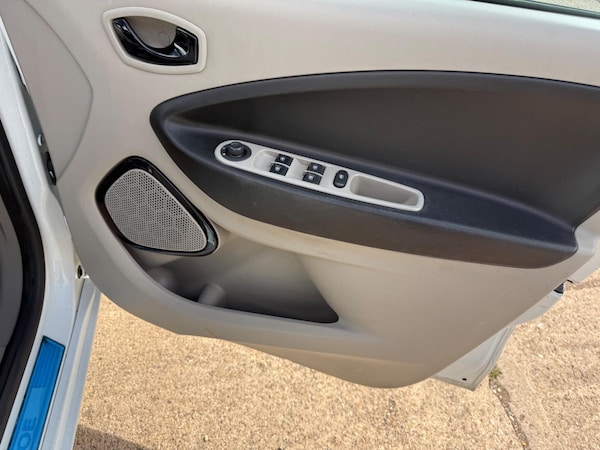 Used Renault Zoe for sale - 76214933: Photo 17