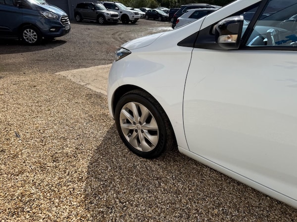 Used Renault Zoe for sale - 76214933: Photo 26