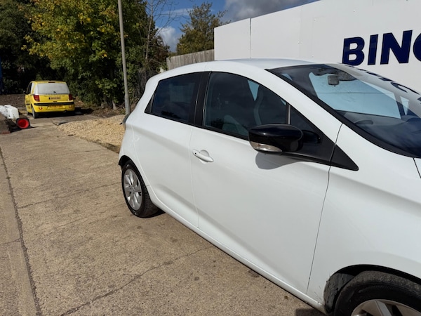 Used Renault Zoe for sale - 76214933: Photo 27