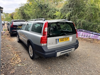 Used Volvo XC70 for sale - 76083955: Photo 2