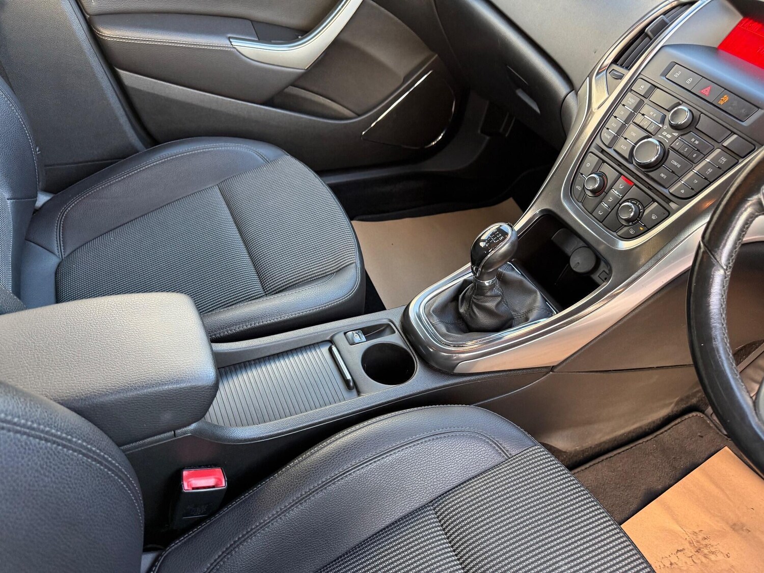 Used Vauxhall Astra 2010 for sale - 76753239: Photo 20