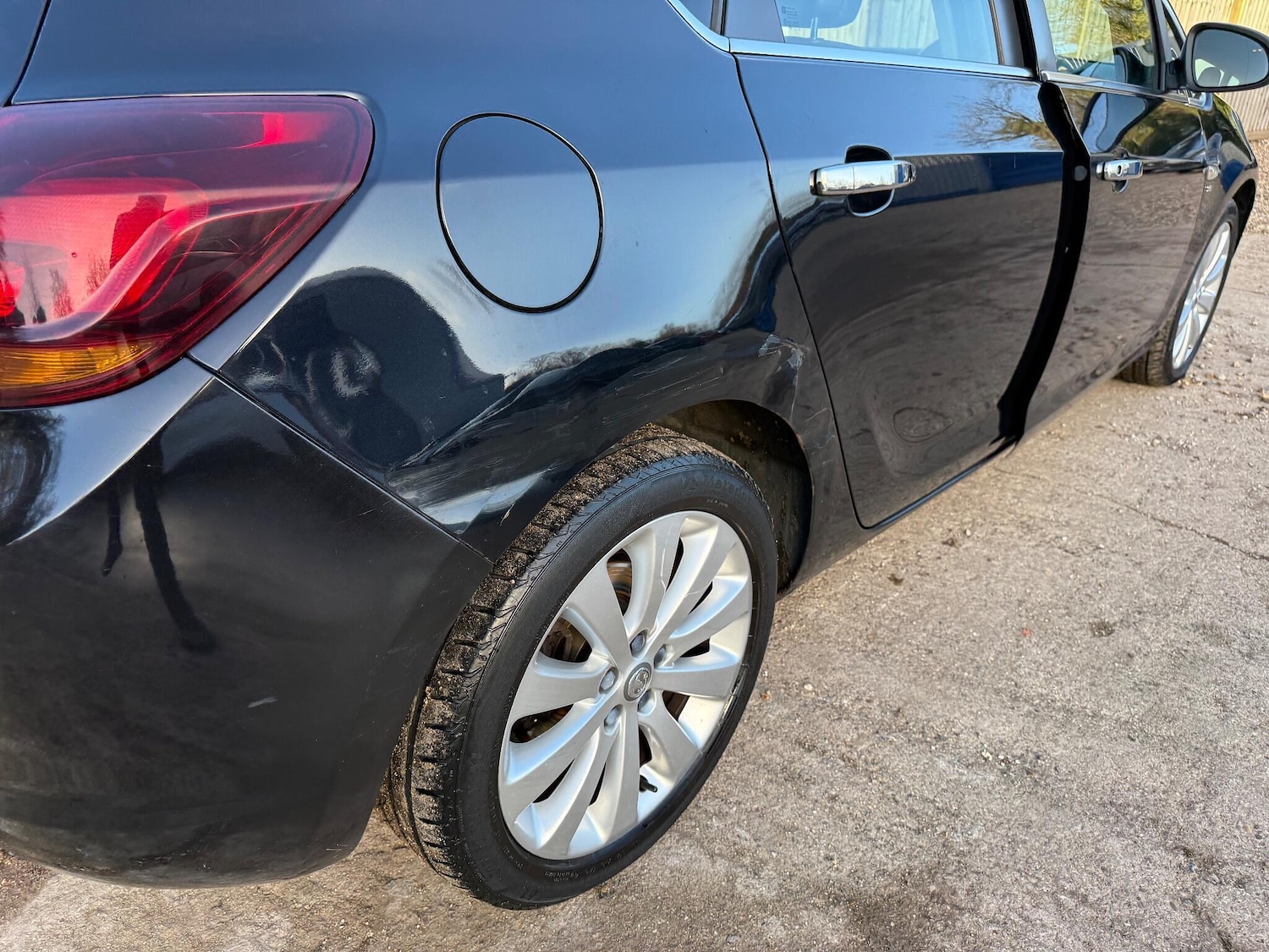 Used Vauxhall Astra 2010 for sale - 76753239: Photo 26