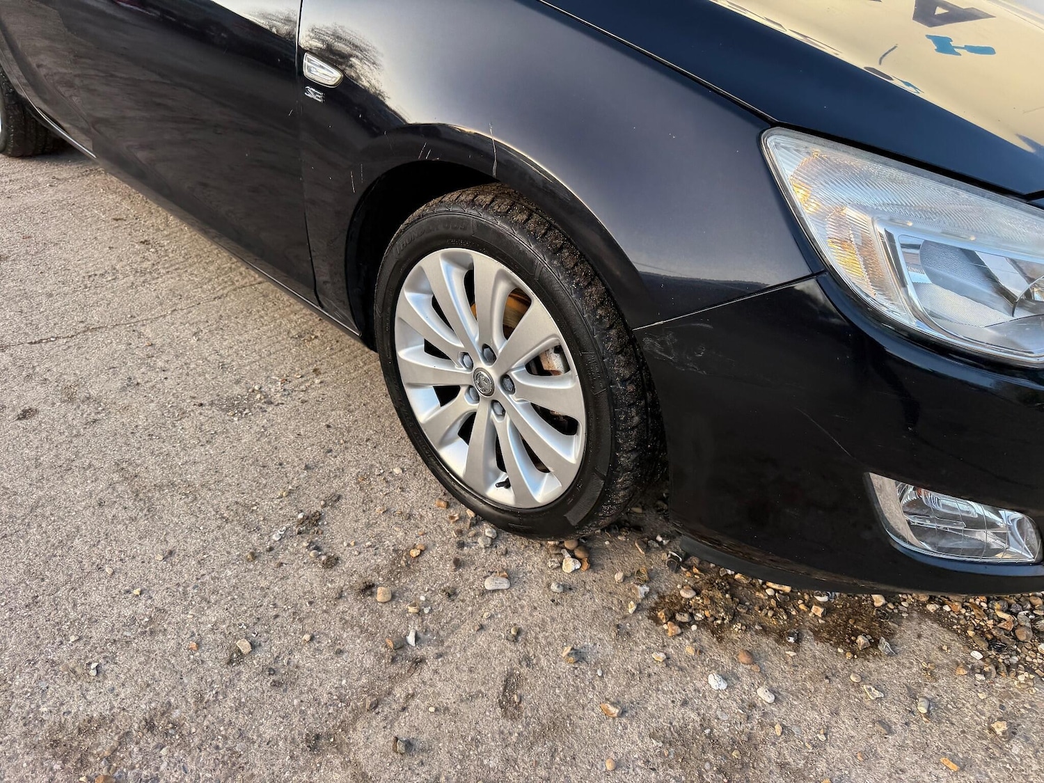 Used Vauxhall Astra 2010 for sale - 76753239: Photo 3