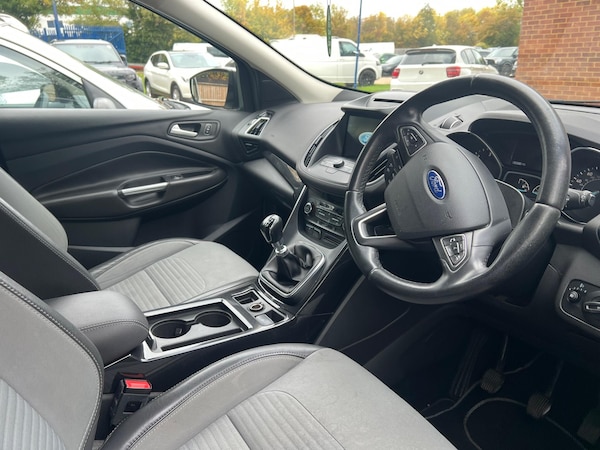 Used Ford Kuga 2017 for sale - 76227232: Photo 3