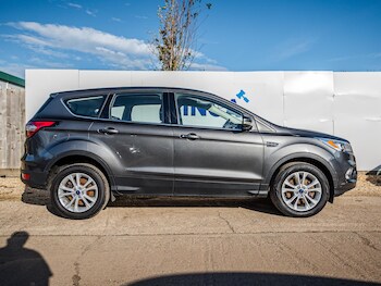 Used Ford Kuga 2017 for sale - 76227232: Photo