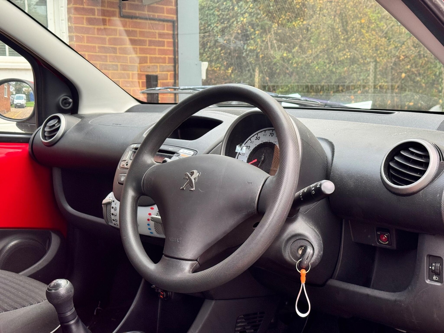 Used Peugeot 107 2012 for sale - 76527702: Photo 5