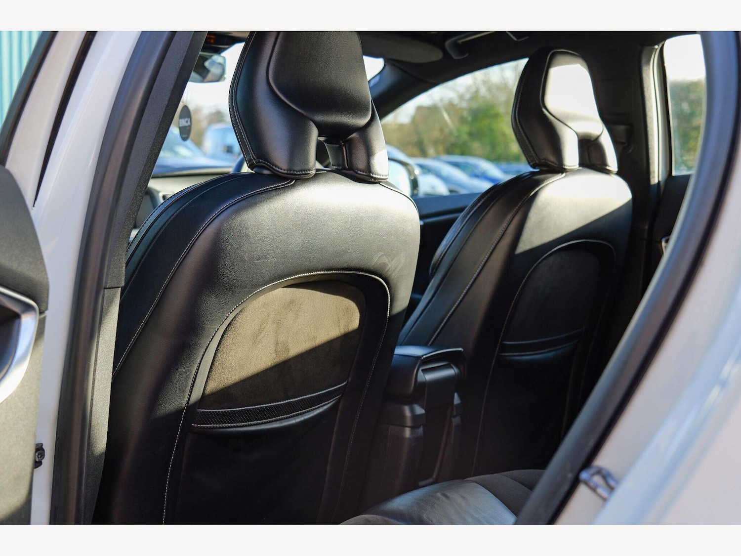 Used Volvo V40 2014 for sale - 77305539: Photo 16