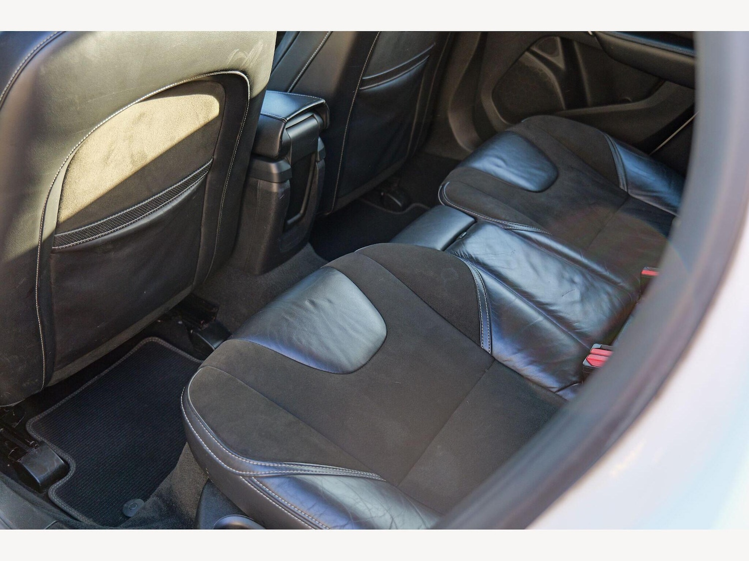 Used Volvo V40 2014 for sale - 77305539: Photo 17