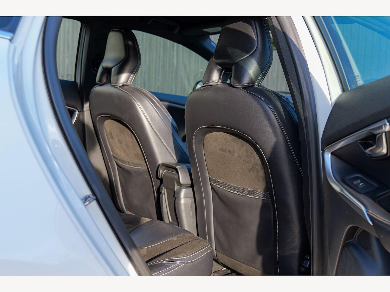 Used Volvo V40 2014 for sale - 77305539: Photo 24