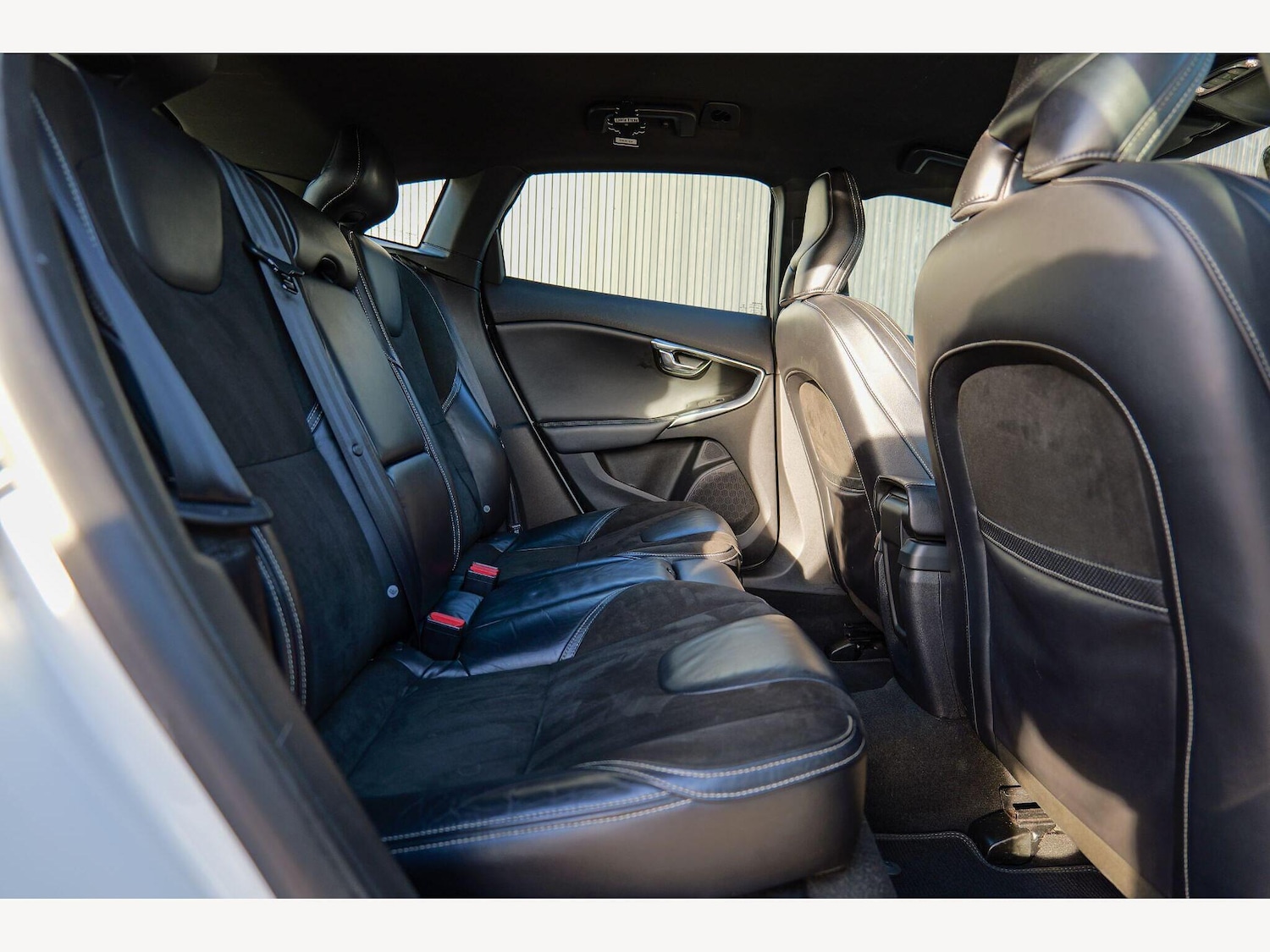 Used Volvo V40 2014 for sale - 77305539: Photo 26