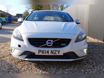 Used Volvo V40 2014 for sale - 77305539: Photo