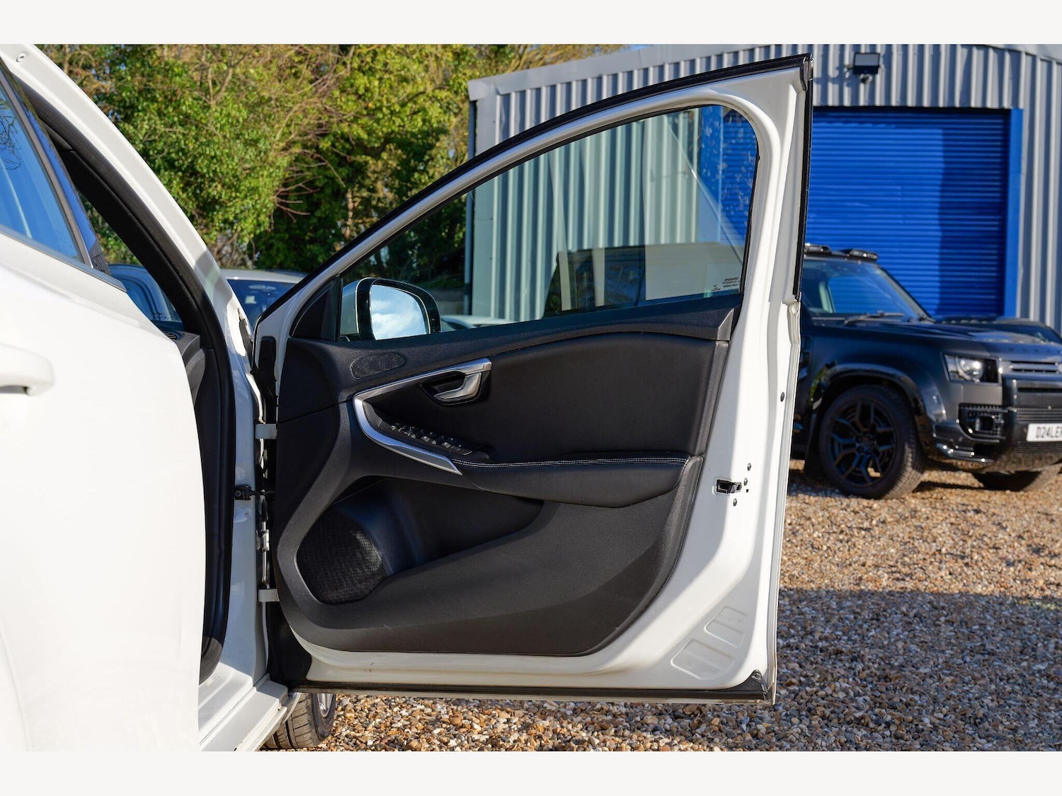 Used Volvo V40 2014 for sale - 77305539: Photo 30