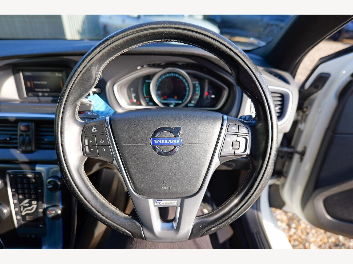 Used Volvo V40 2014 for sale - 77305539: Photo 40