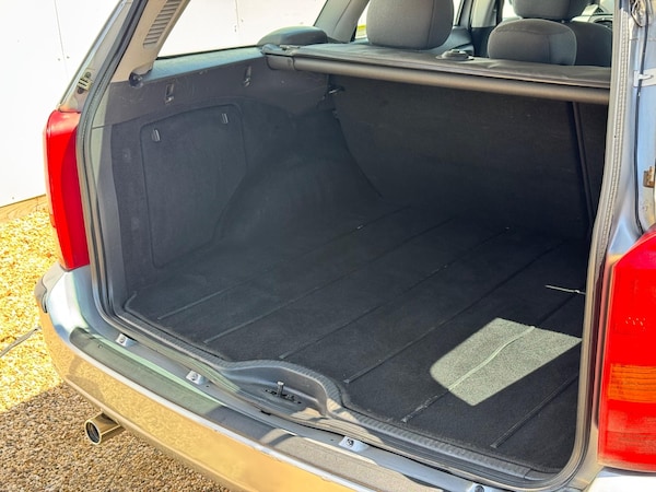Used Ford Focus 2003 for sale - 76167447: Photo 32