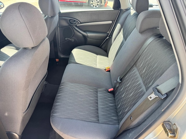 Used Ford Focus 2003 for sale - 76167447: Photo 35