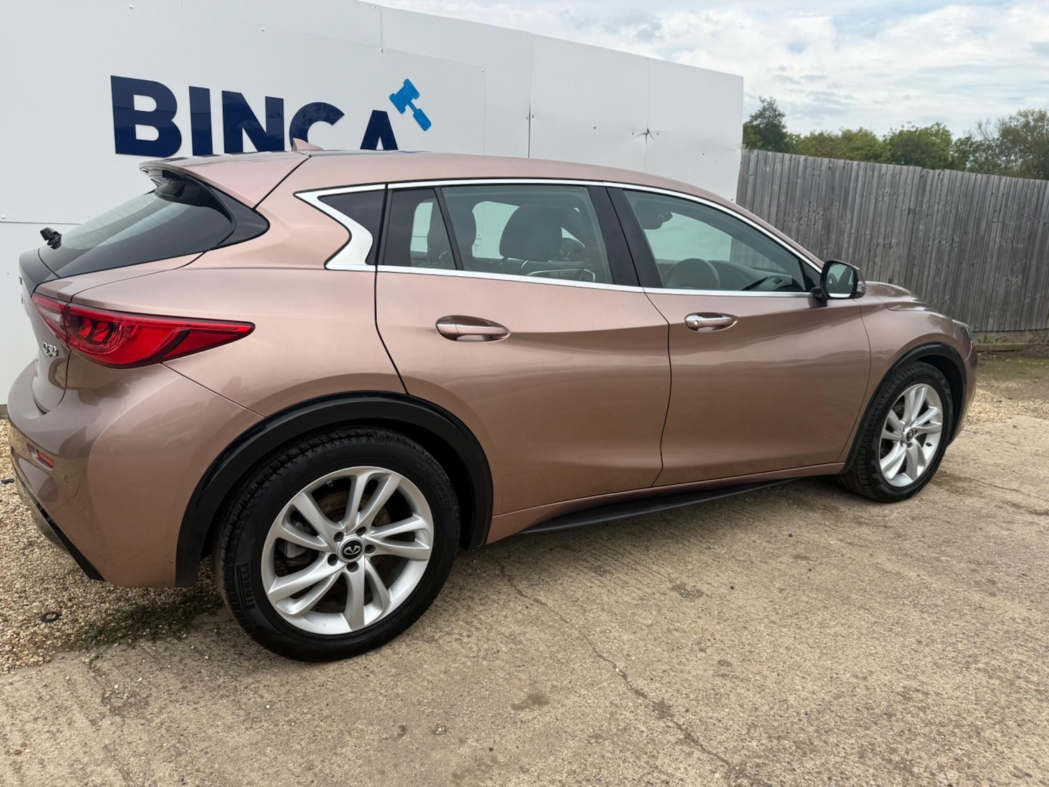 Used Infiniti Q30 2016 for sale - 75808821: Photo 10