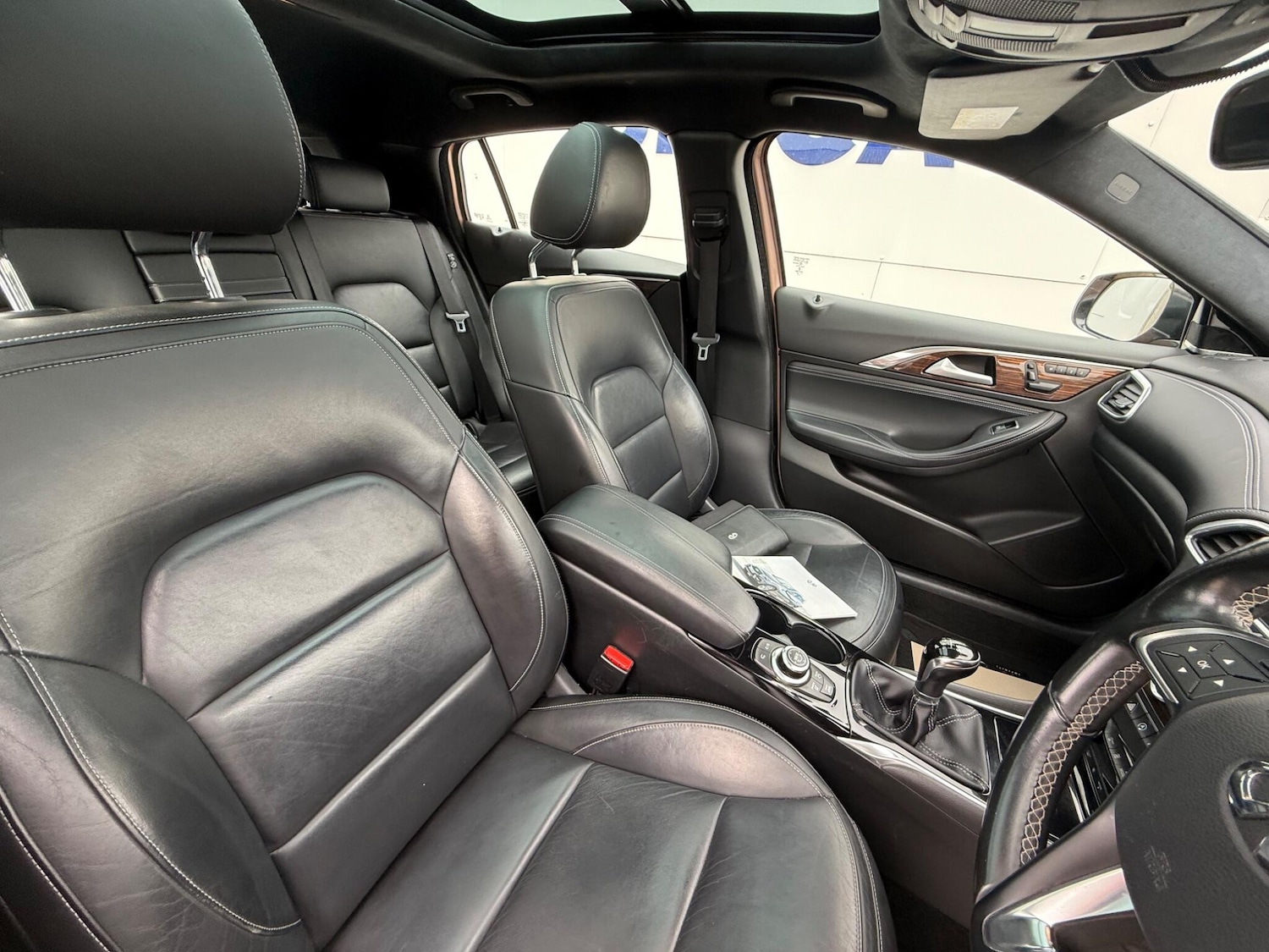 Used Infiniti Q30 2016 for sale - 75808821: Photo 17