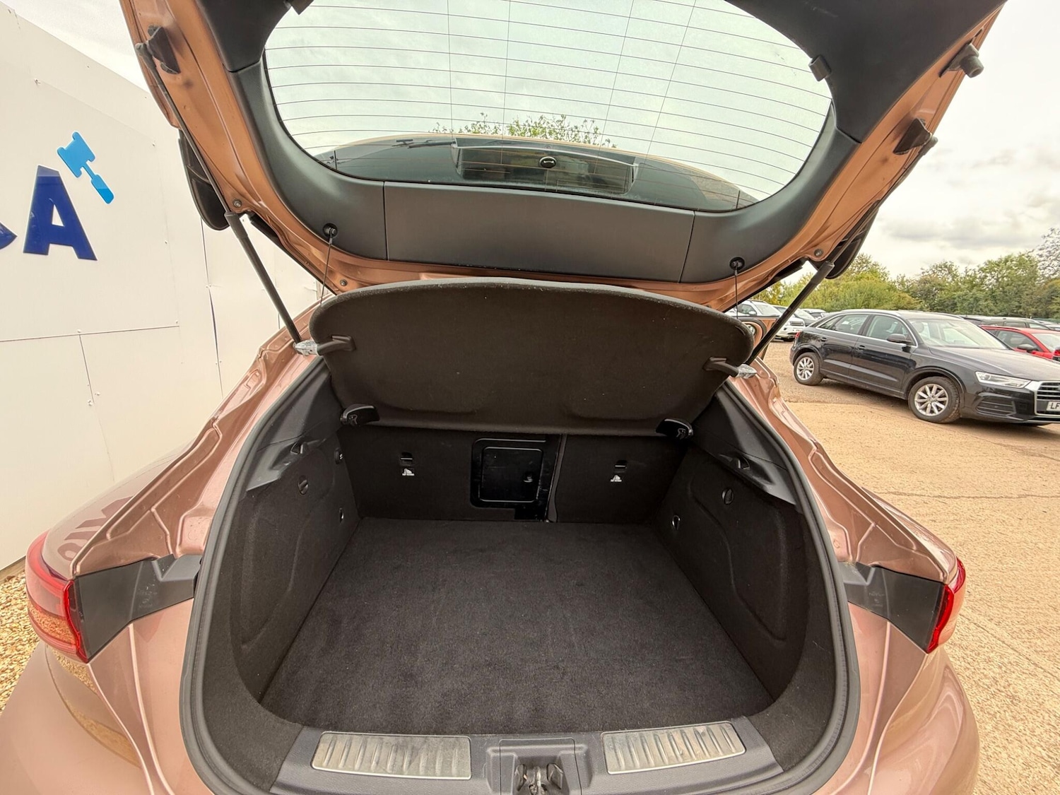 Used Infiniti Q30 2016 for sale - 75808821: Photo 20