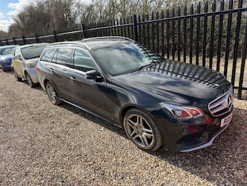 Used Mercedes-Benz E Class 2014 for sale - 77670501: Photo