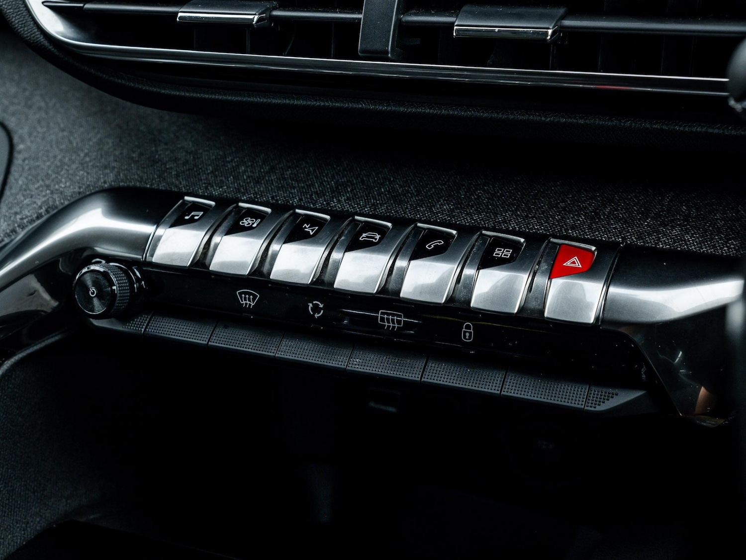 Used Peugeot 3008 2018 for sale - 76326075: Photo 33