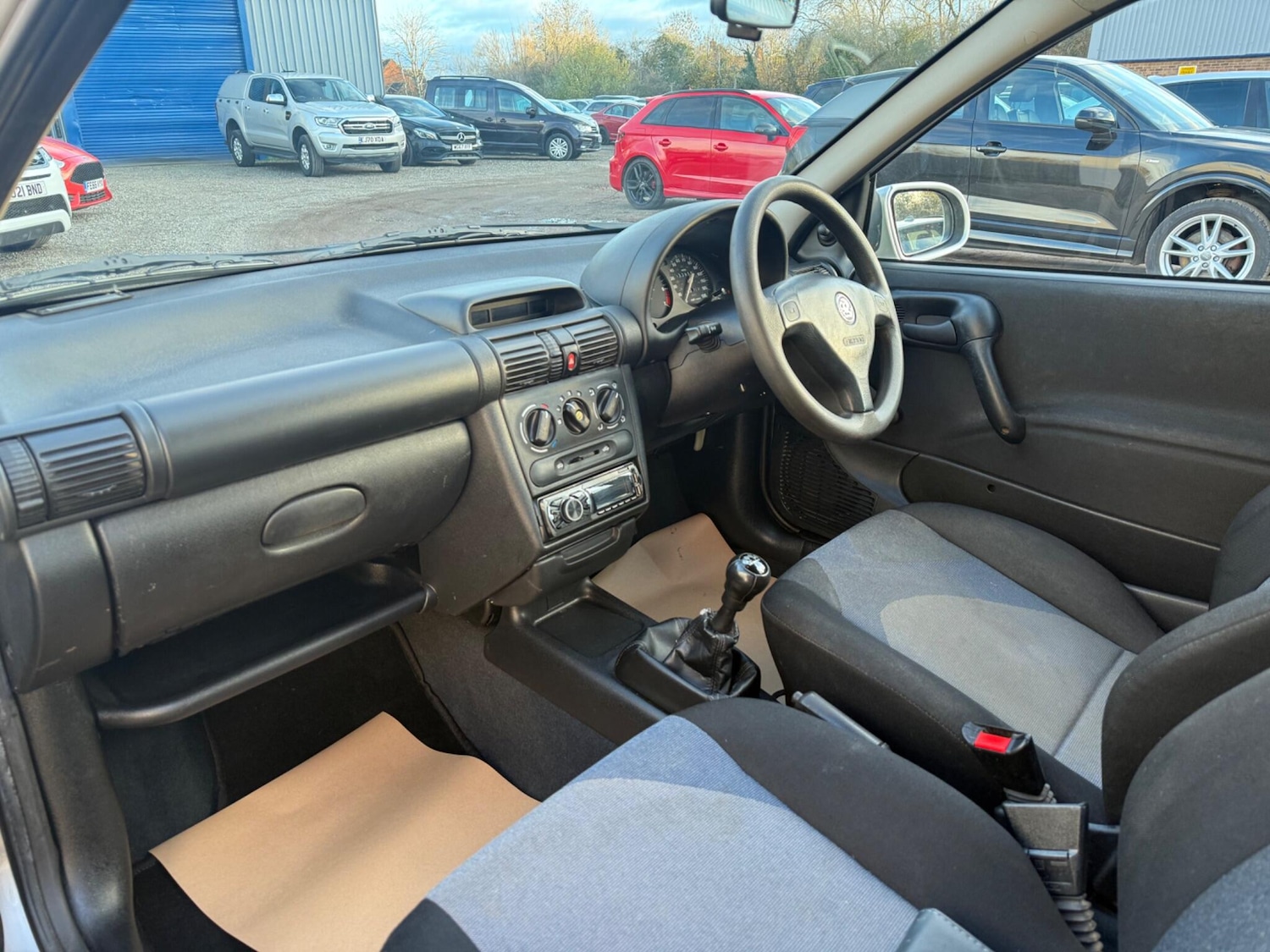 Used Vauxhall Corsa 2000 for sale - 76996230: Photo 24